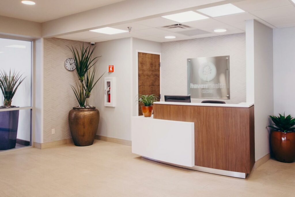 Haven of Globe lobby